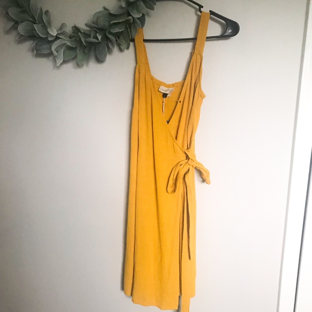 Universal Threads Yellow Wrap Dress Midi
